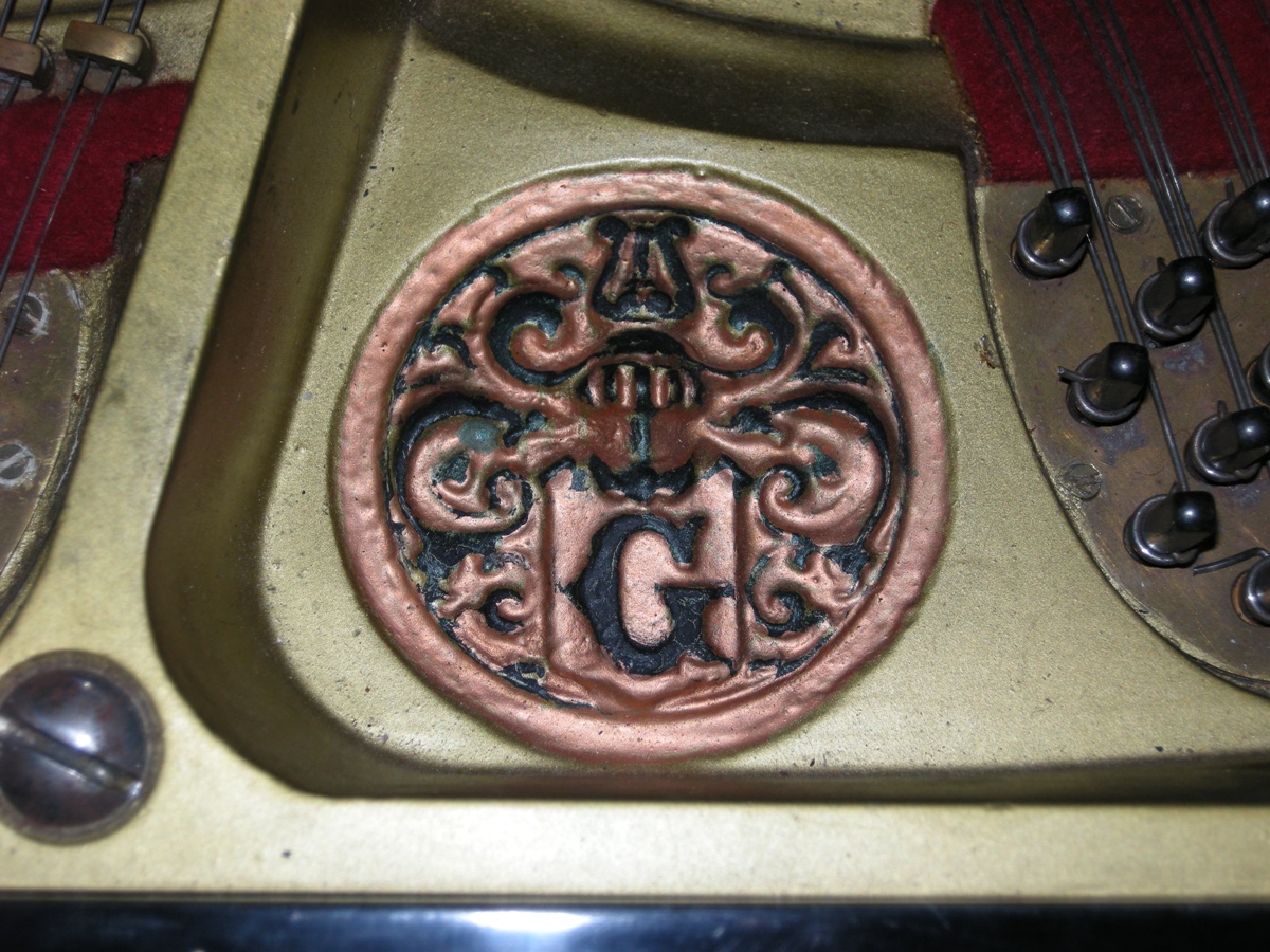 Grotrian Steinweg piano logo